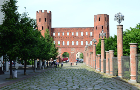 Porta Palatina e Cardo Maximus